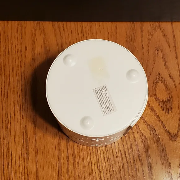 Yankee Candle Eyelet Lace Photo Frame Candle Holder - Picture 11 of 14